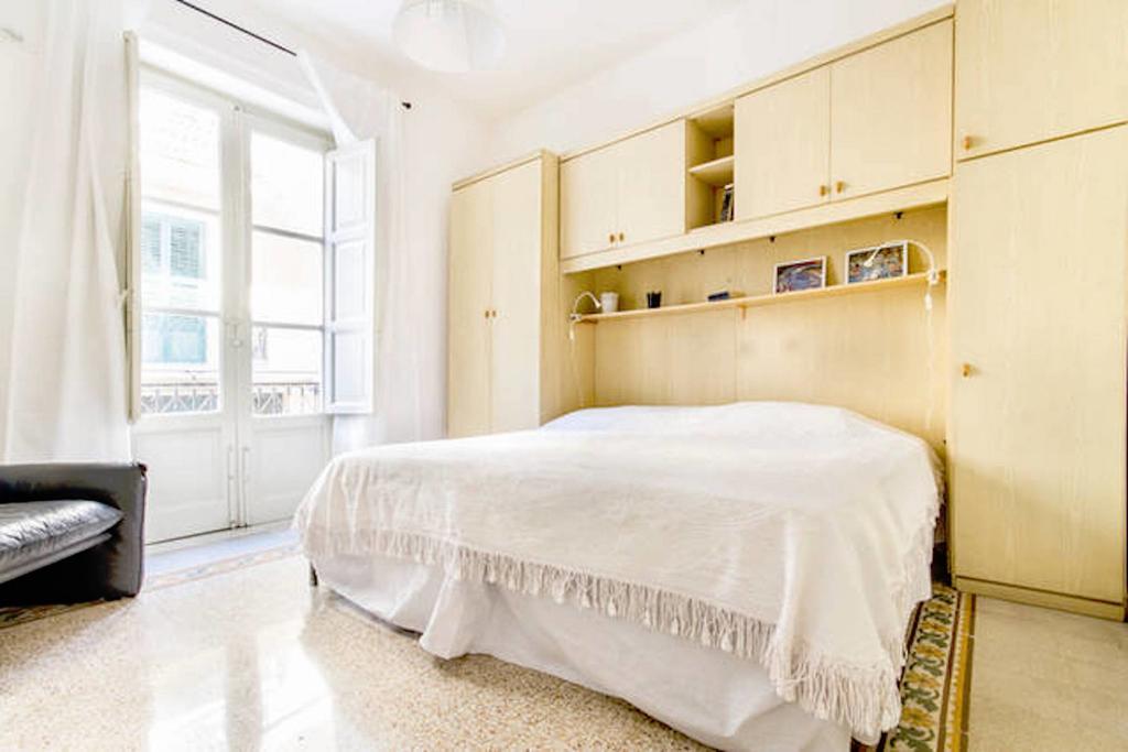 Flat At Cathedral Villa Palermo Exteriör bild